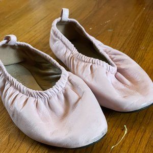 Everlane Scrunch Italian leather ballet flats